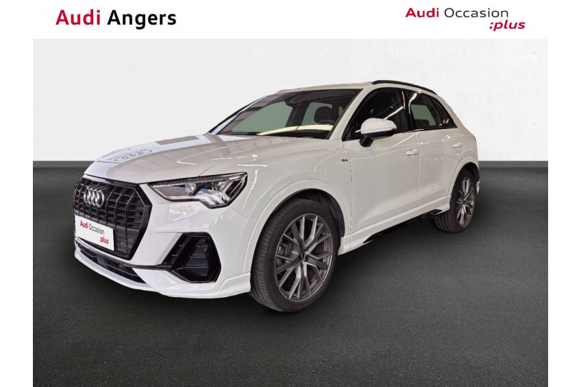 AUDI Q3 S line